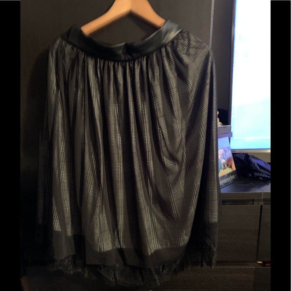 Brand New W/Tags Size Medium Zara Skirt